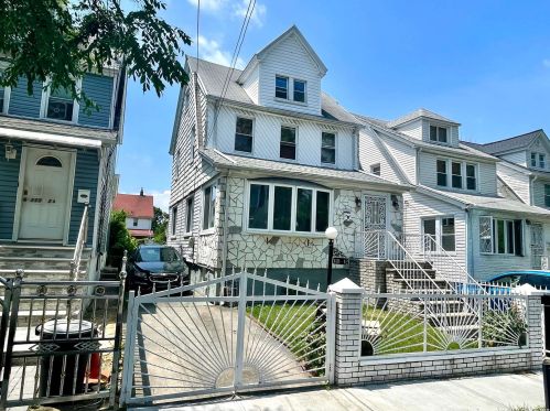 115-12 197th St, Jamaica, NY 11412-2115