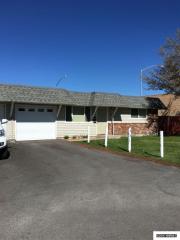 1782 Gault Way, Sparks, NV 89431-1824