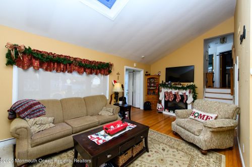 41 Stephenville Blvd, Tinton Falls, NJ 07701-6243