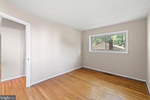 6501 Carrsbrook Ct, Springfield VA 22150-1311 exterior