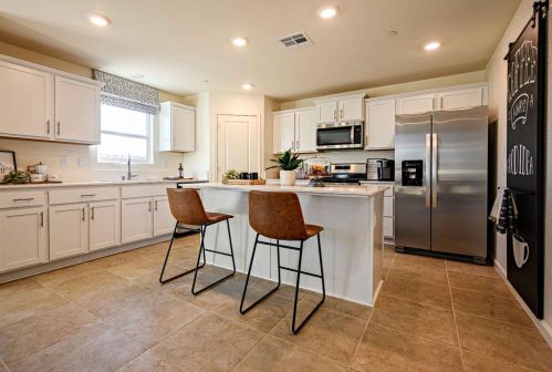 6232 Central Ave, Riverbank, CA 95367-3054