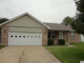 1013 Wildwood Ct, Seymour, IN 47274-1888