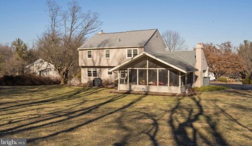 264 Aldrin Dr, Prospectville PA exterior