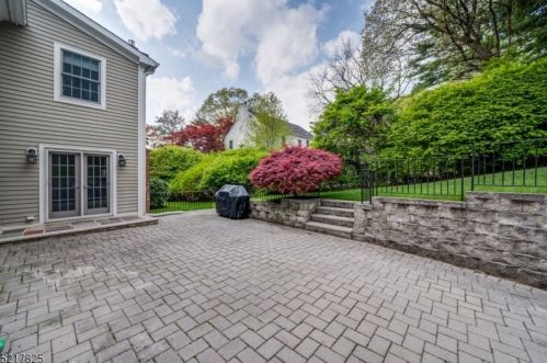 755 Fairmount Ave, Chatham Township NJ  07928-1161 exterior