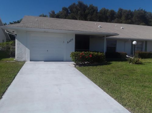 5320 Crystal Anne Dr, West Palm Beach, FL 33417-1231