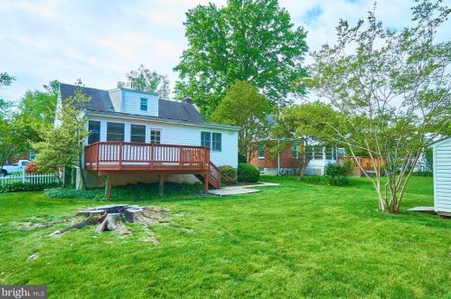 6804 Jefferson Ave, Falls Church VA  22042-1932 exterior