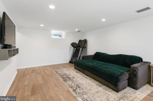 251 Primrose Ave, Lancaster PA  17601-3820 exterior