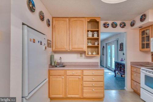 533 Morison St, Charles Town WV  25414-1144 exterior