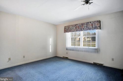 120 Strayer Dr, Carlisle PA  17013-4407 exterior