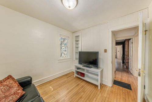 1919 Church St, Milwaukee WI 53213-2129 exterior