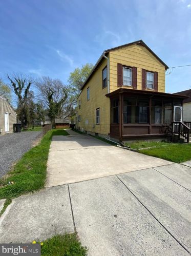 219 Queen St, Dover DE  19904-3151 exterior