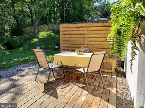 8913 Lagrange St, Lorton VA  22079-1626 exterior