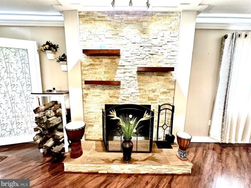 272 Pond Dr, Hockessin DE  19707-9239 exterior