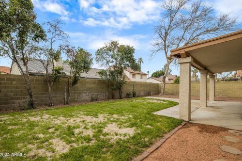 7009 Taro Ln, Glendale AZ  85308-6177 exterior