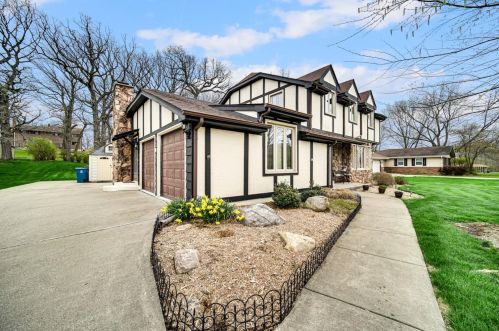 9873 Olcott Ave, Dyer IN 46373-9286 exterior