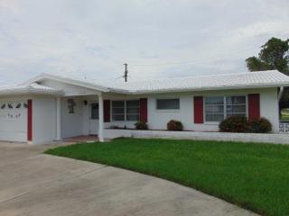 14073 88th Ave, Largo, FL 33776-2028