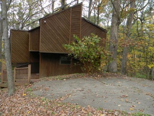 5 York Dr, Shade, OH 45701-3744