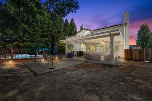 2862 Aquamarine Cir, Rescue CA  95672-9339 exterior