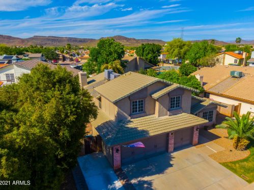 3952 Park View Ln, Glendale, AZ 85310-3245