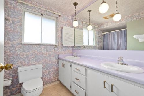 266 Ben Til Dr, Pittsburgh PA  15236-4306 exterior