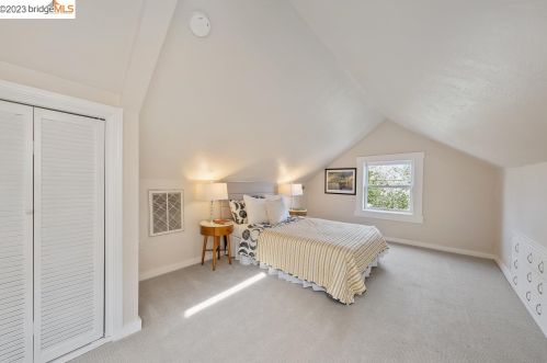 2122 Sacramento St, Berkeley CA  94702-1905 exterior