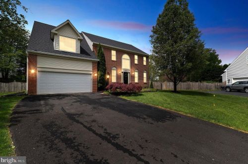 15120 Snapper Ct, Woodbridge, VA 22193-5801
