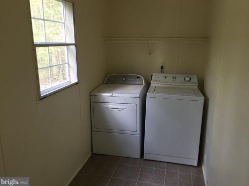 7430 Lakewood Ln, Spotsylvania VA  22551-5872 exterior