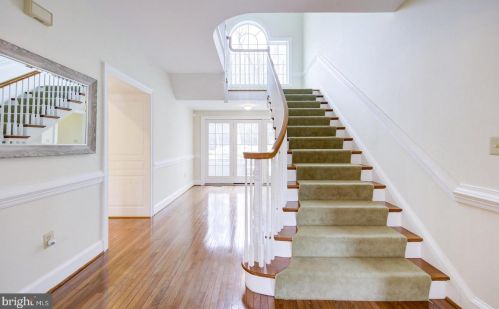133 Sharon Ln, Paoli, PA 19301-1270