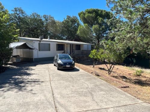 5056 Royal Oaks Dr, Oroville, CA 95966-3851