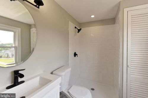 29 Maplewick Ln, Willingboro NJ  08046-2904 exterior