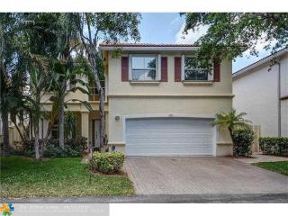 1031 Silverbell St, Hollywood, FL 33019-4808