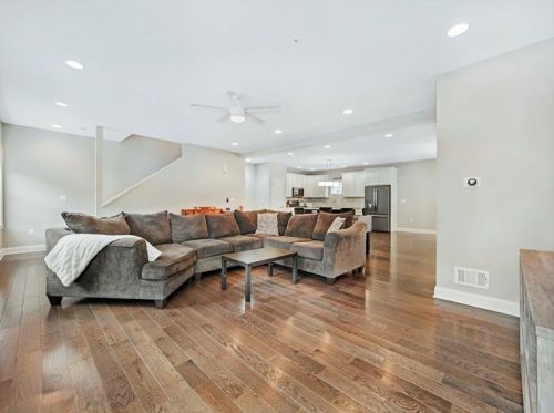 826 Spg Gdn Ave, Pittsburgh PA 15212-4232 exterior