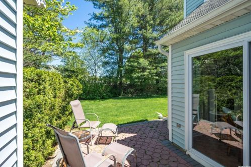 35 Standish Dr, Mount Sinai NY  11766-2621 exterior