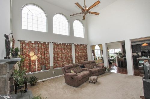 1954 Canyon Creek Rd, Gilbertsville PA  19525-7003 exterior