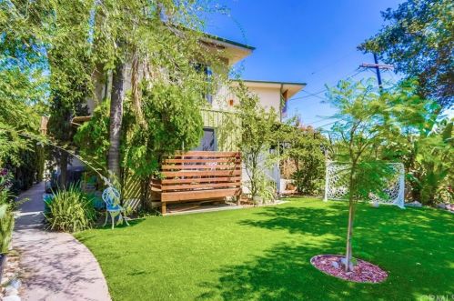 2663 Piedmont Ave, Montrose, CA 91020-1303