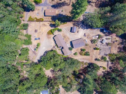 22619 Eastside Rd, Willits CA  95490-9780 exterior