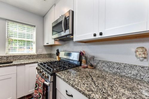 374 Bright Day Dr, Woodland CA  95695-6666 exterior