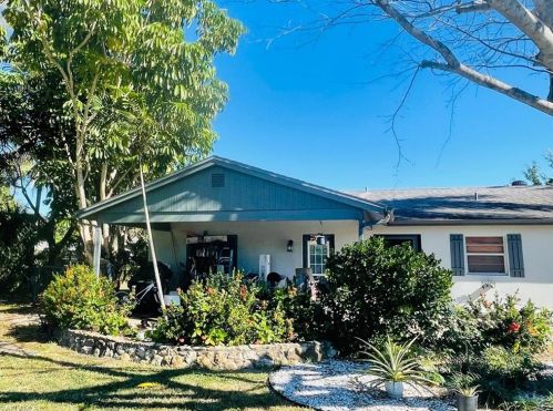 3466 Malaga Way, Naples, FL 34105-2808