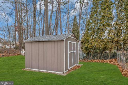 262 Phillips Ave, Browns Mills NJ  08015-1961 exterior