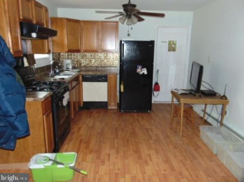 127 Clubhouse Rd, Browns Mills, NJ 08015-3463