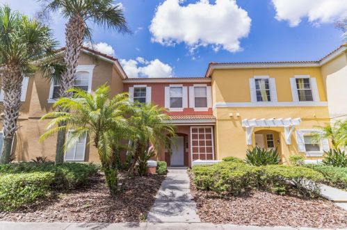 3052 Secret Lake Dr, Kissimmee, FL 34747-1068