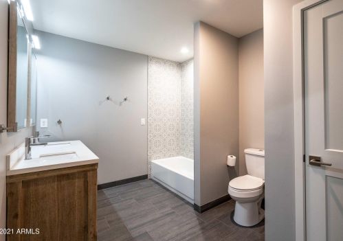 6803 15 St, Phoenix AZ 85040-2321 exterior