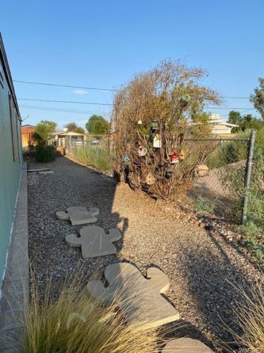 1932 Riverbend Cir, Bullhead City AZ  86442-4759 exterior