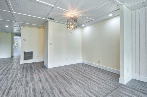 23 Derhenson Dr, Naples FL  34114-8202 exterior