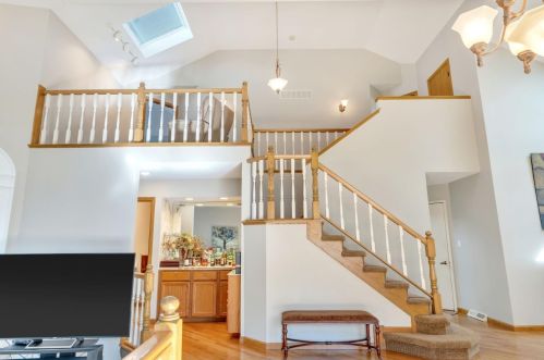647 Brookside Dr, Crown Point IN  46307-4369 exterior