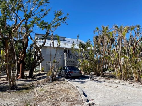 2479 Blind Pass Ct, Sanibel, FL 33957-2032