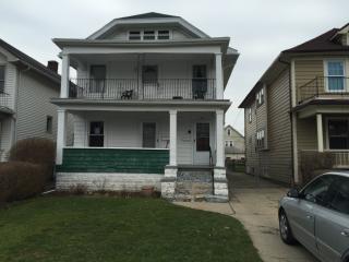 272 Crestwood Ave, Buffalo NY  14216-1812 exterior