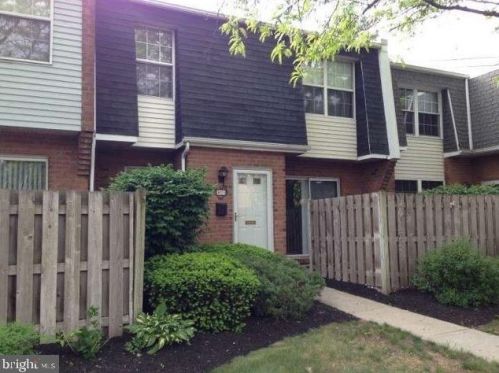 3071 Harbour Dr, Palmyra, NJ 08065-2211