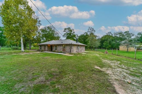 14811 Old Humble Pipeline Rd, Conroe TX  77302-4437 exterior