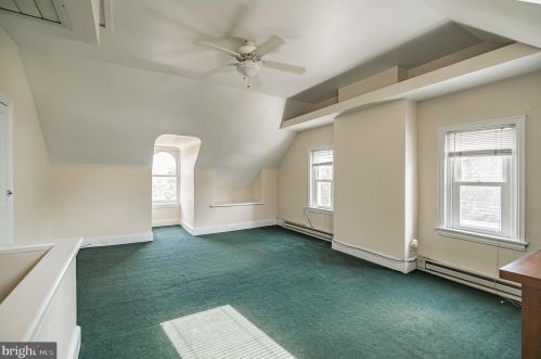 16 5 St, Lansdale PA 19446-2425 exterior